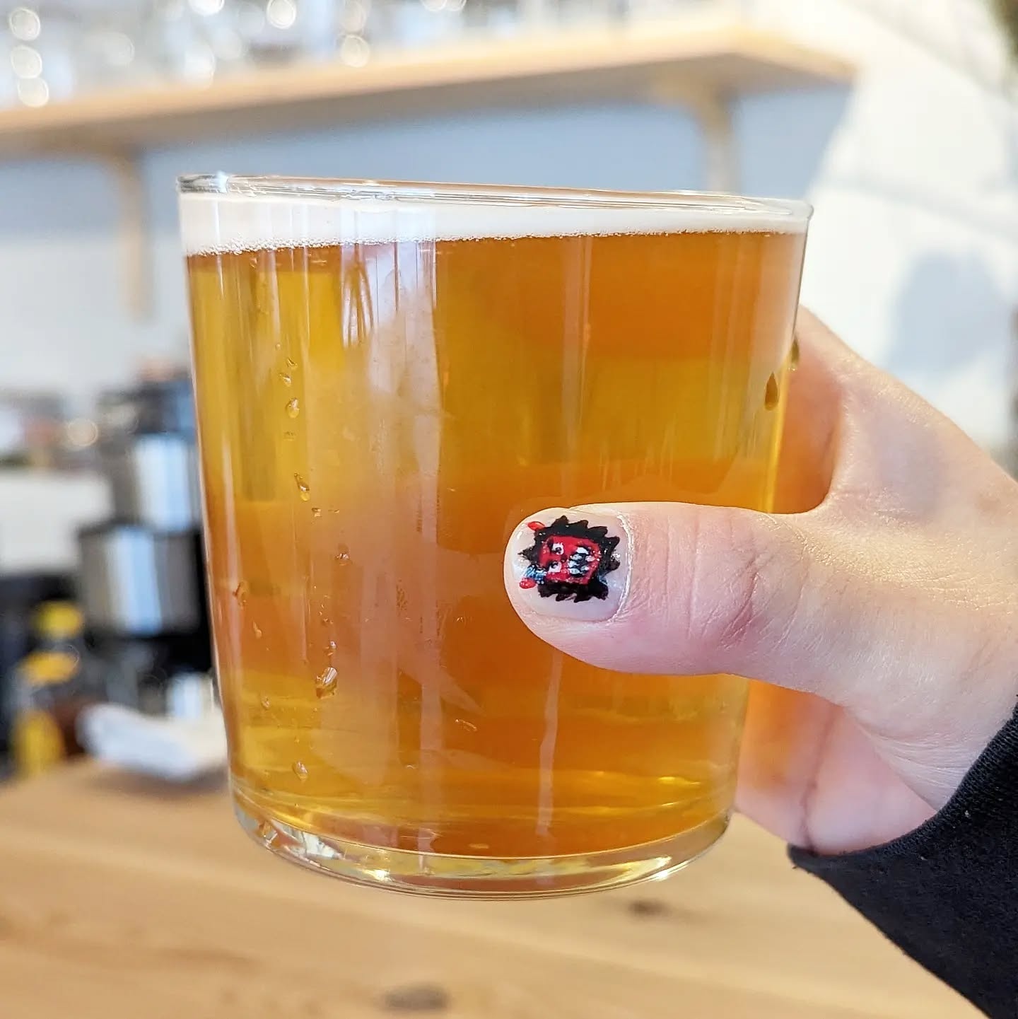山本ホップが頂いたBREWCCOLYの「Dovetail joint シーダーセゾン」